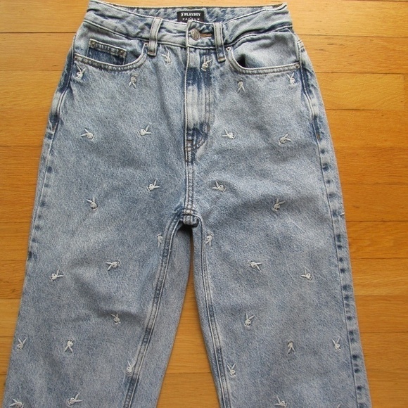 PLAYBOY By PacSun High Rise Boyfriend Bunny Embroidery Crop Jeans Women's Sz 24 - Picture 2 of 10